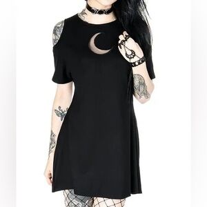 Restyle Goth Crescent Moon Cold Shoulder Witchy Tunic Tee NWT 🌙